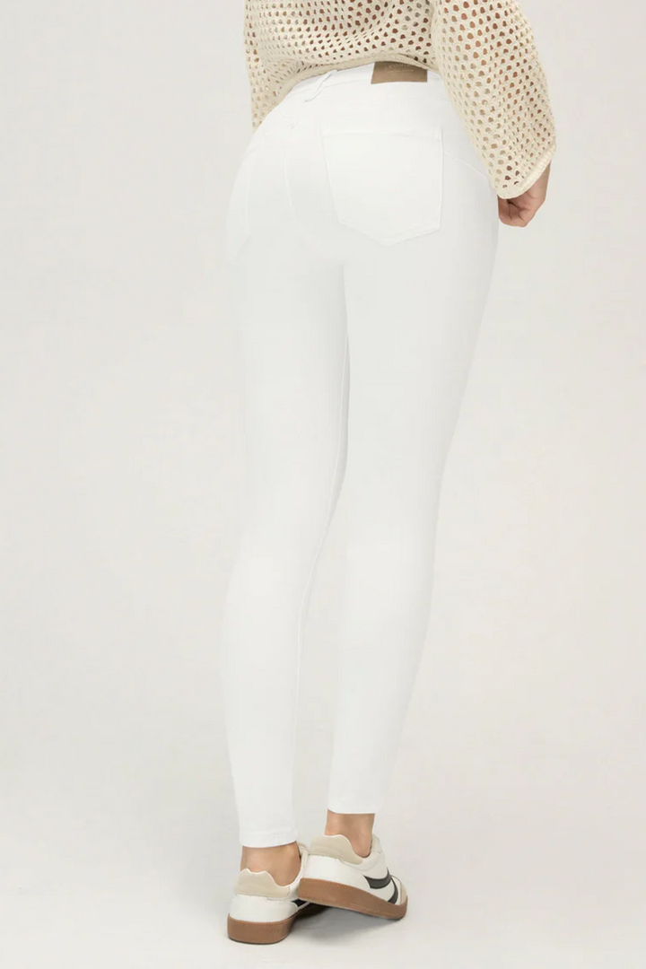 Leonisa - Butt-Lifting Skinny Jeans