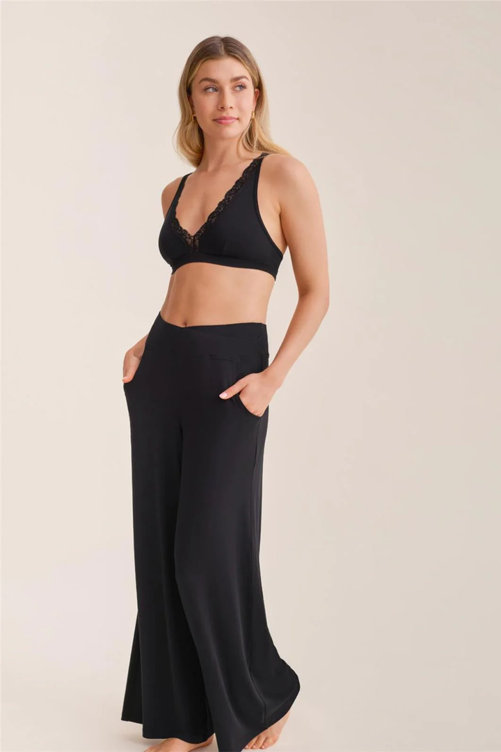 Fleurt Flared leg pant with pockets