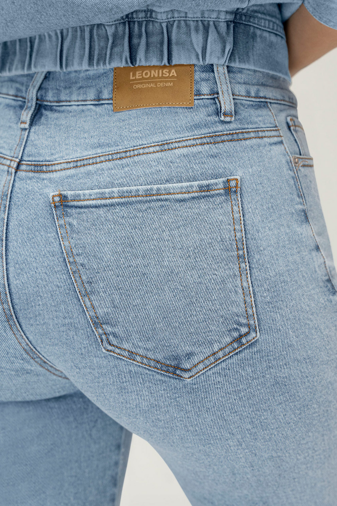 Leonisa - Wide-leg jeans